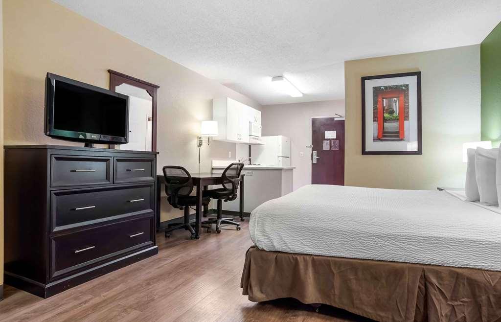 Extended Stay America Suites - Pensacola - University Mall Room photo